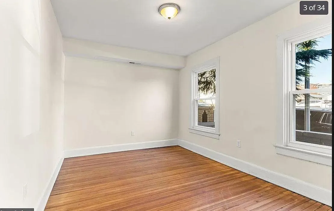 Building Photo - 325 V St NE #1