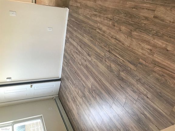 8E933E49-742A-4A20-82B1-783BC360C0BF