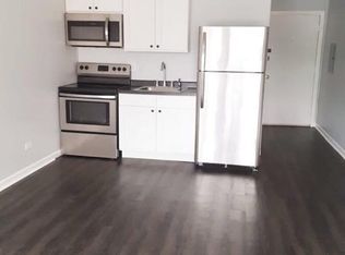 421 N Main St APT 4, Glen Ellyn, IL 60137