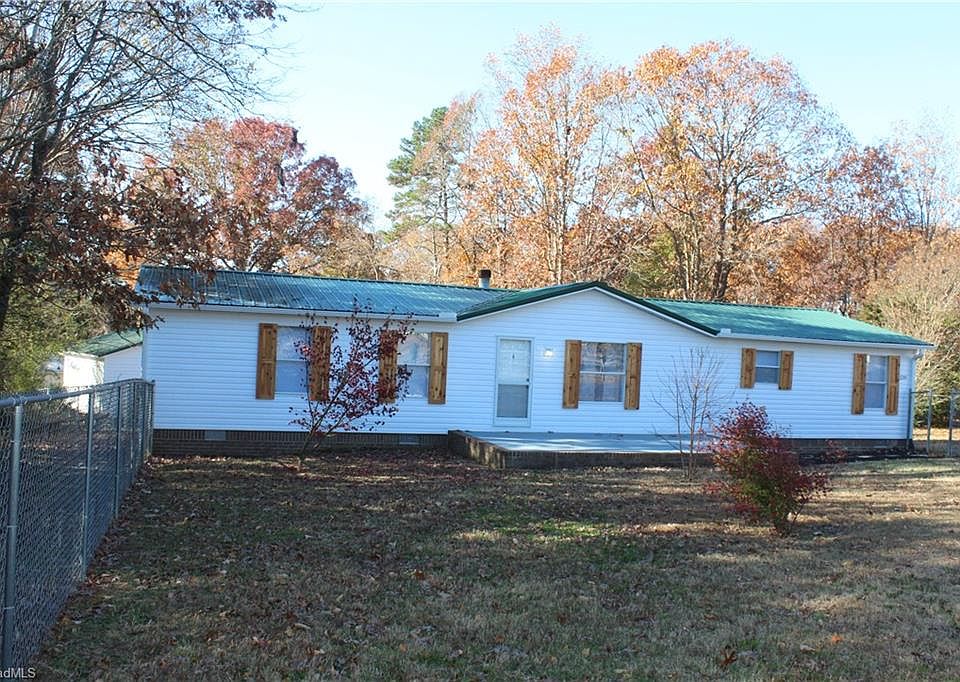 1st image of 139 Crestwood Cir