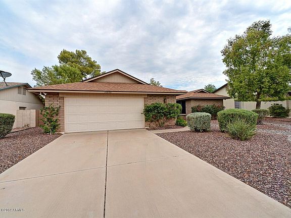 3rd image of 10888 E Mercer Ln