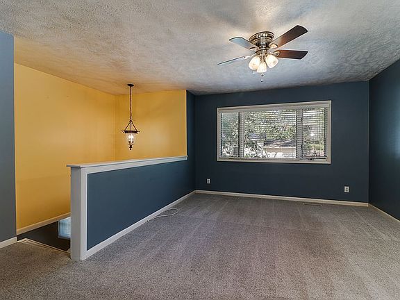 4th image of 426 Standish Dr