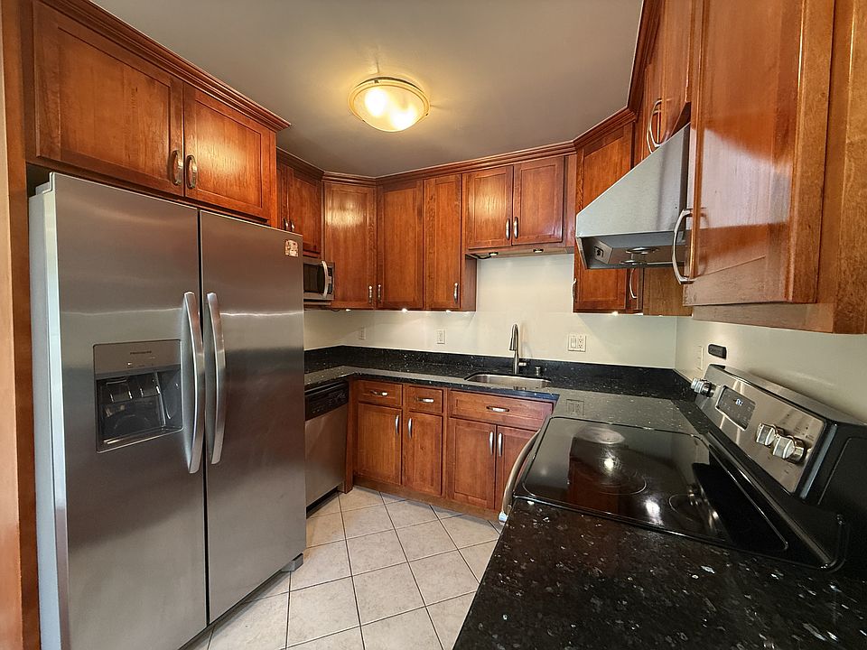 1st image of 480 22nd Ave APT B