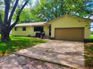 1404 S Summer St, El Dorado Springs, MO 64744