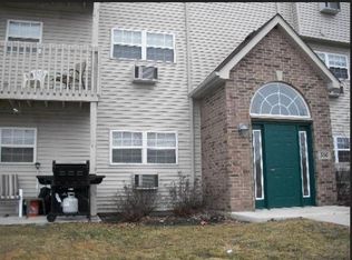 500 Cunat Blvd APT 1B, Richmond, IL 60071