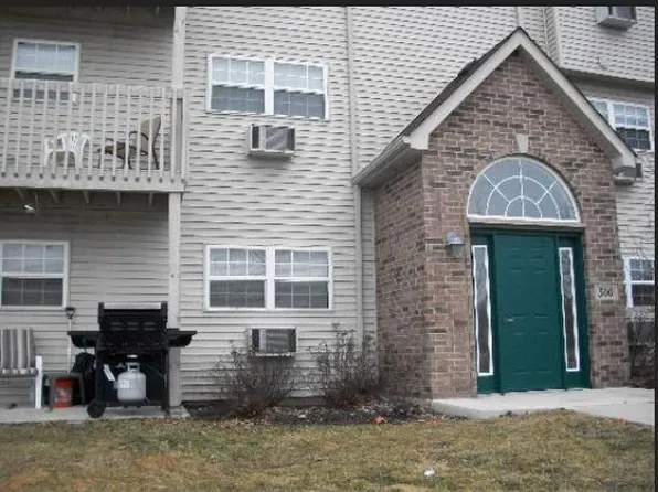 500 Cunat Blvd APT 1B, Richmond, IL 60071