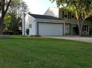 W161N11185 Meadow Ct, Germantown, WI 53022