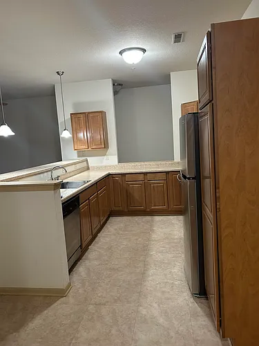 Floor plan 2BRU 2BATH W/DEN