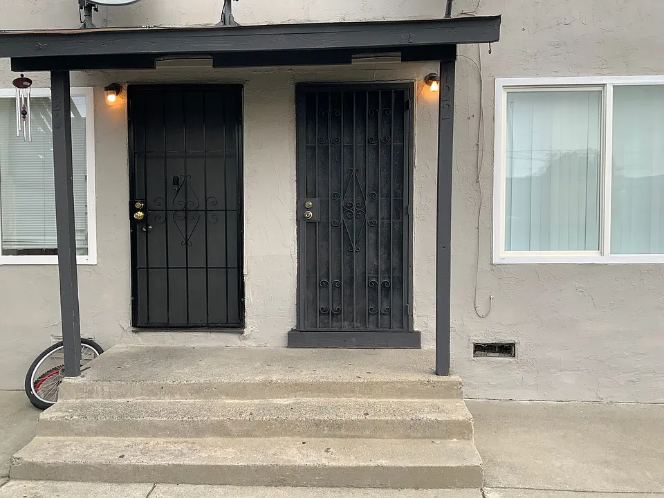 418 C Street