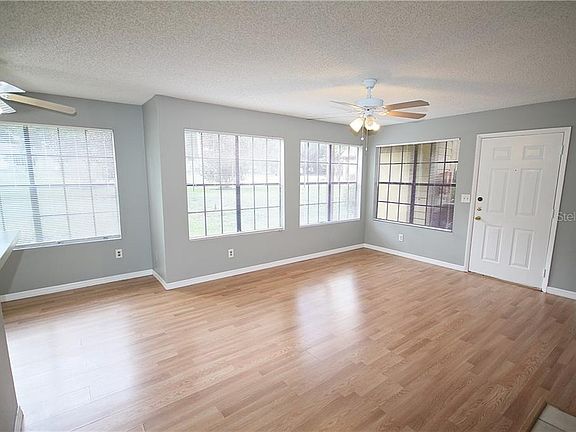 5th image of 370 Lake Ontario Ct Unit 102