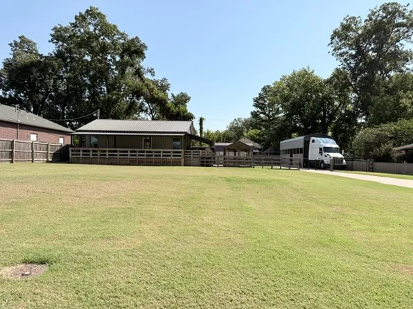 911 S Muskogee St, Sapulpa, OK 74066