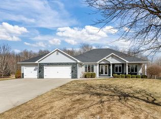 W7516 Molly Marie Ct, Greenville, WI 54942