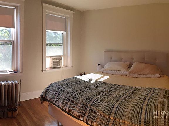 3rd image of 1940 Commonwealth Ave APT 55
