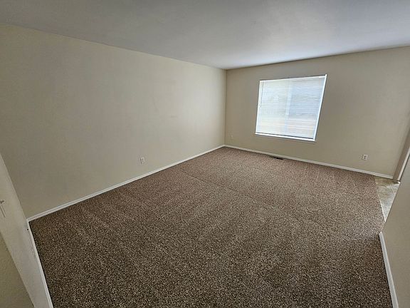 3rd image of 1637-1639 SE Cortland Ave