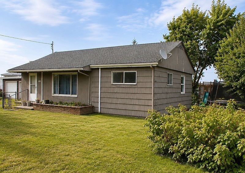 2nd image of 660 Sauk Avenue