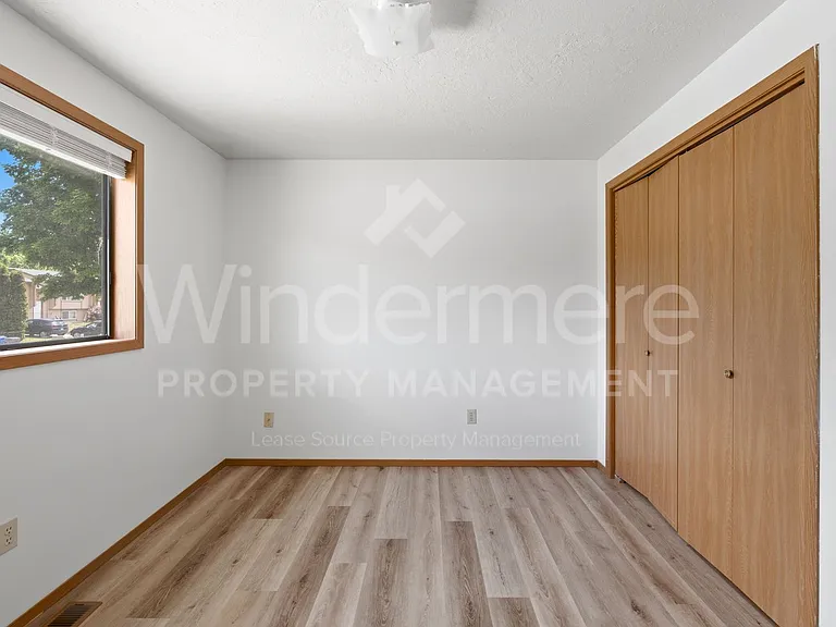 802 S Calvin Rd — Photo 10