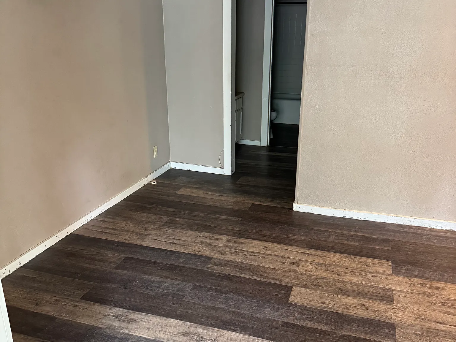 1 bed, 750 sqft, $850 — Photo 4