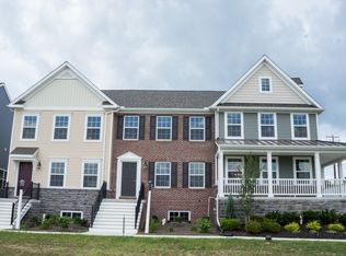 909 Danesfield Ln, Lancaster, PA 17601