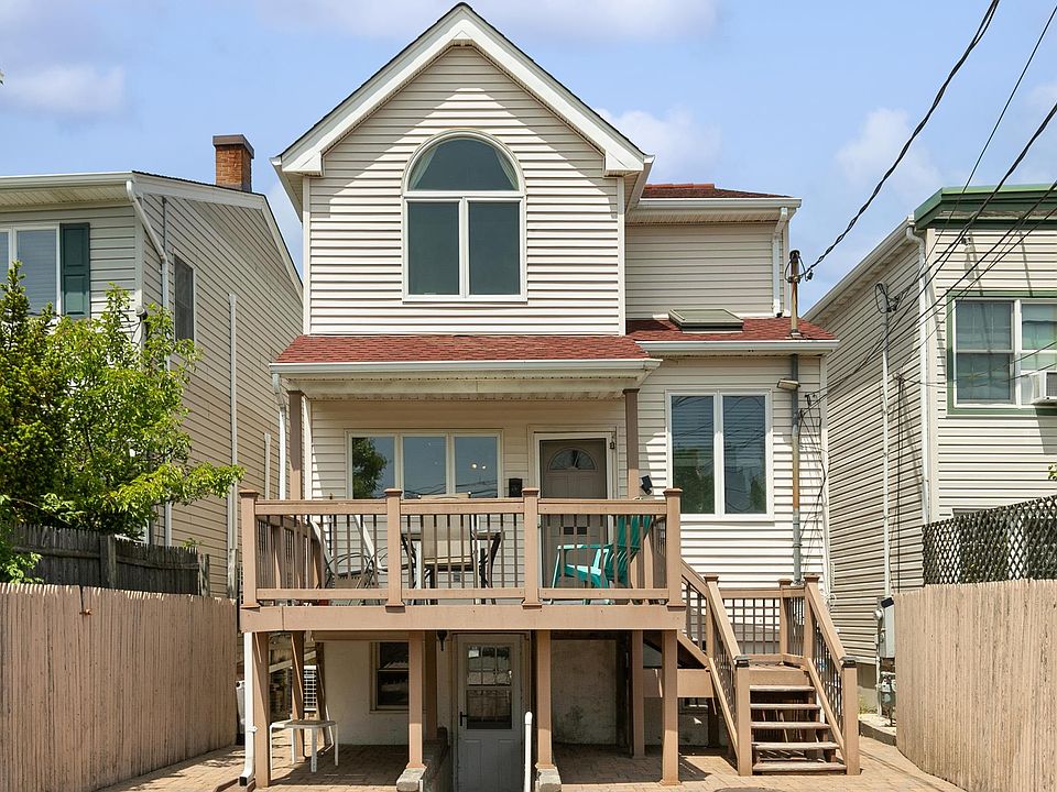 1st image of 23 Pine Ln