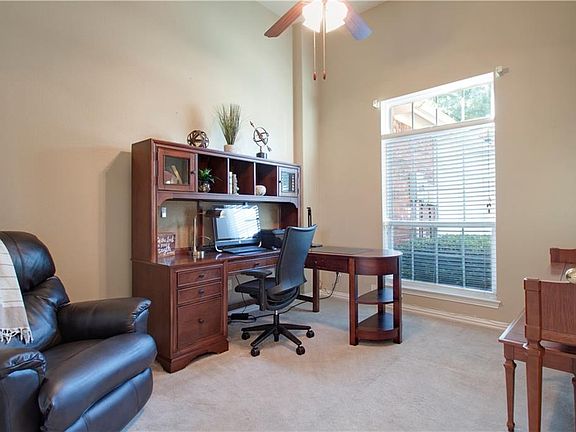 5th image of 612 Sante Fe Dr