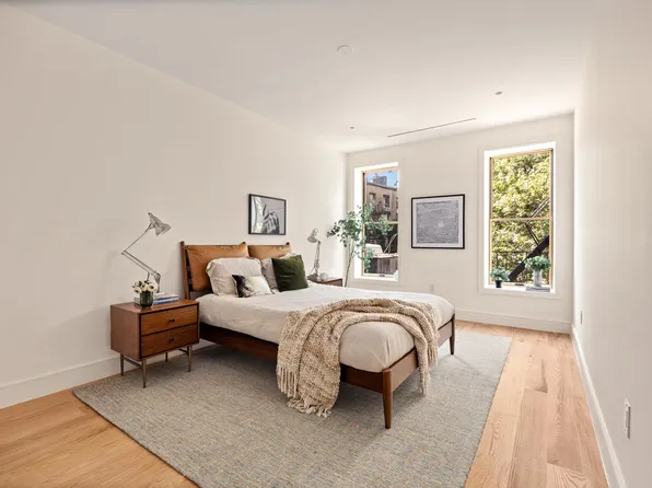 148 Clinton Avenue image 8 of 17