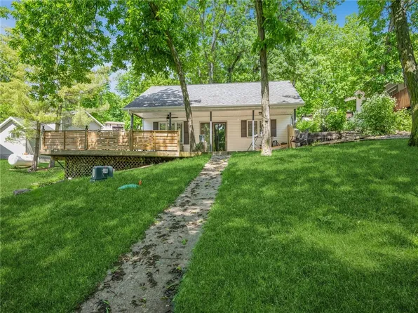 234 Hillcrest Rdg, Montezuma, IA 50171