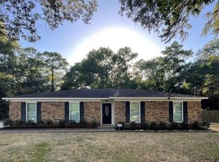 22176 Heatherwood Dr, Porter, TX 77365