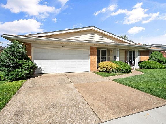 3rd image of 4449 Fatima Dr