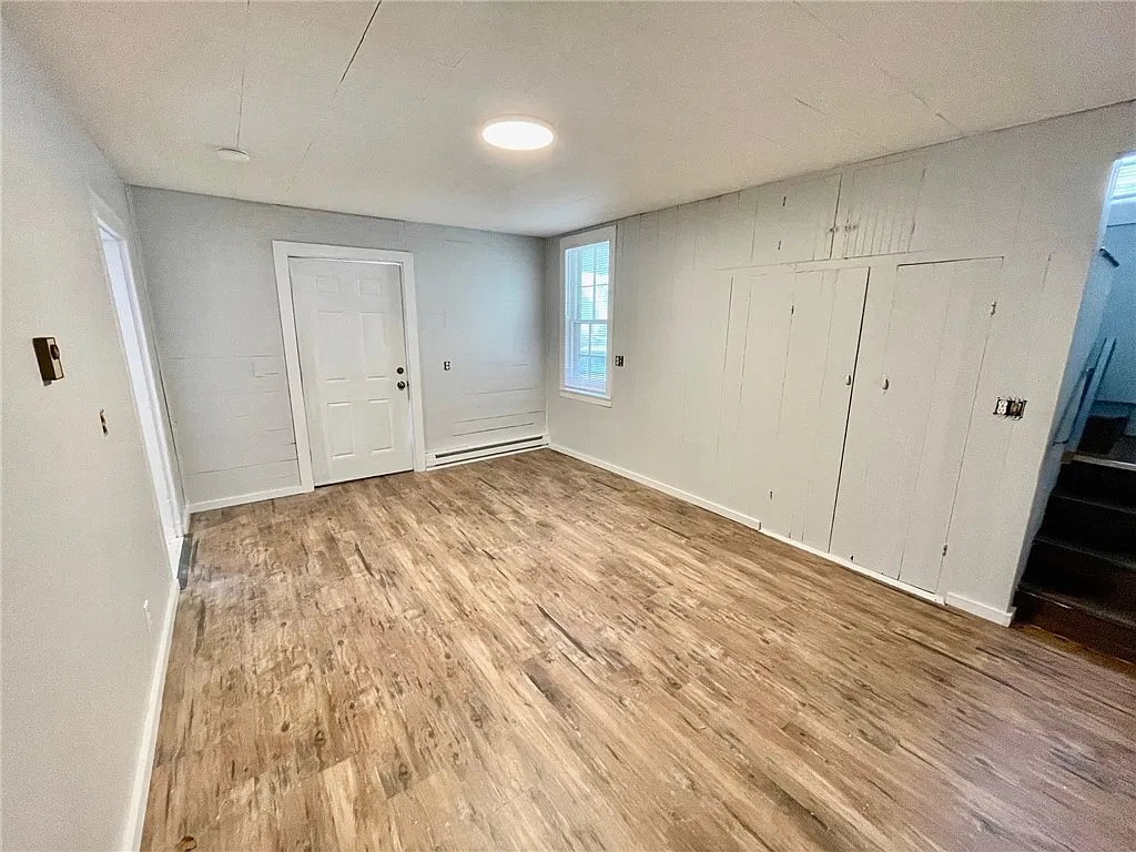 1 bed, 1.0 bath, 950 sqft, $1,350 — Photo 3