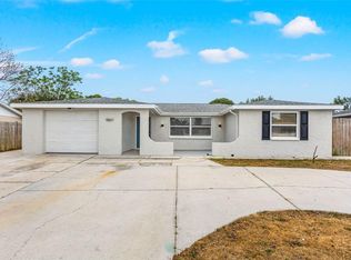 9801 Lake Chrise Ln, Port Richey, FL 34668