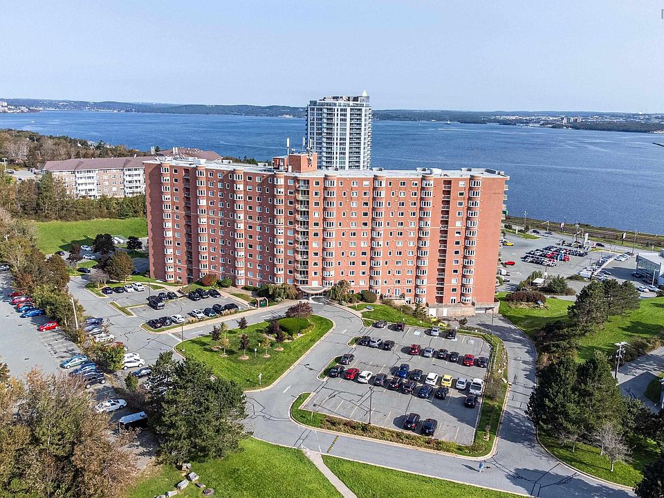 1st image of 45 Vimy Ave #1118