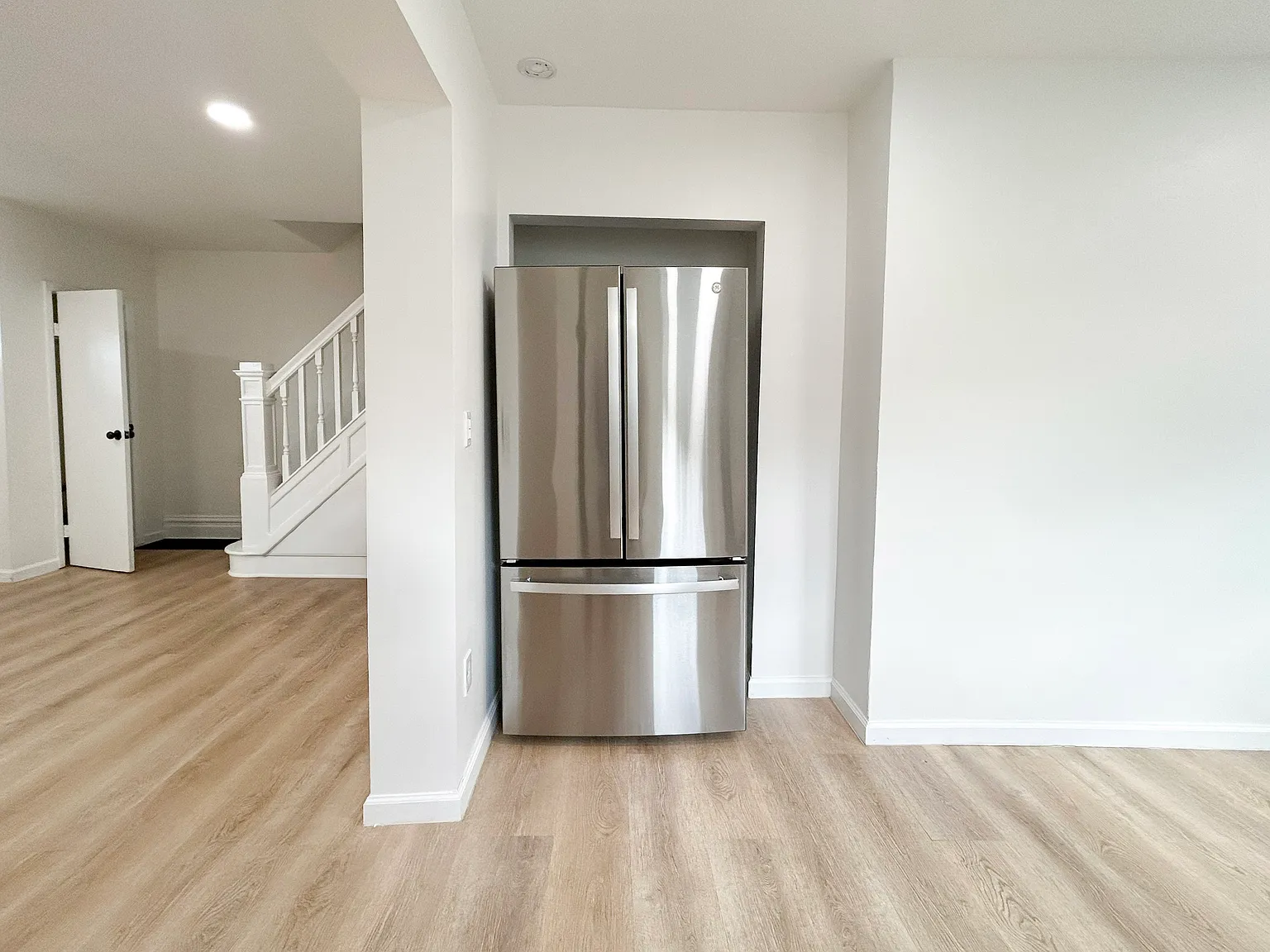 3 bed, 1402 sqft, $1,800 — Photo 4
