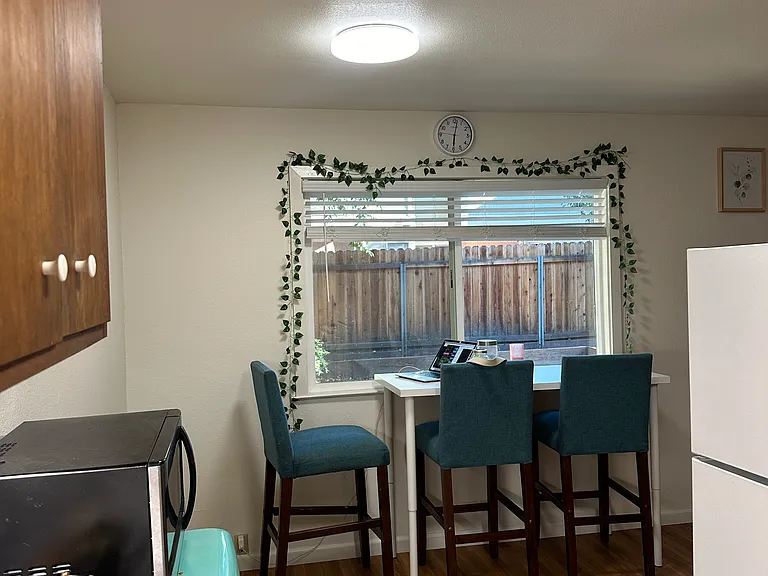 1342 Drake Dr — Photo 6