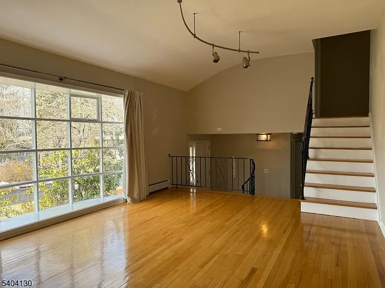 126 Sagamore Dr — Photo 6