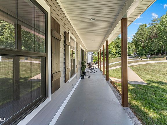 2nd image of 2021 Scenic Point Pl