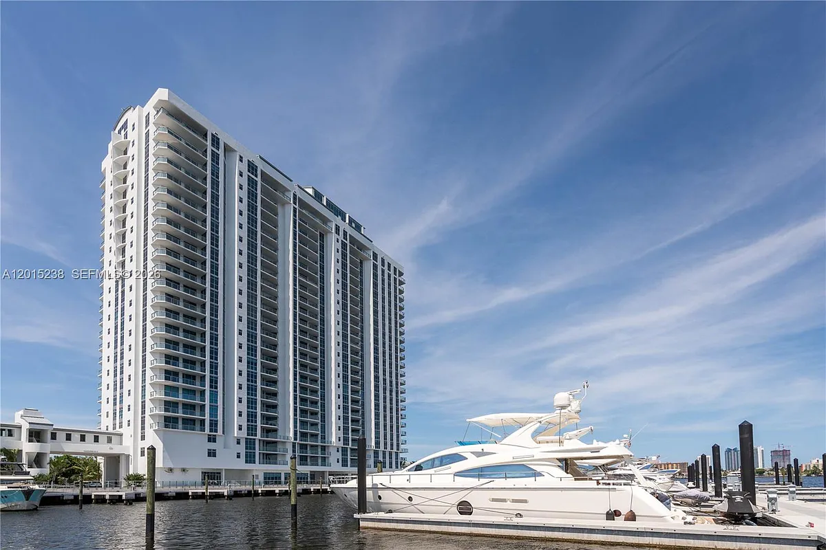 Building Photo - 17301 Biscayne Blvd #203