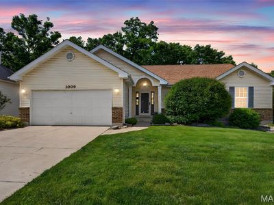 1009 Marions Cove Dr, Lake Saint Louis, MO, 63367