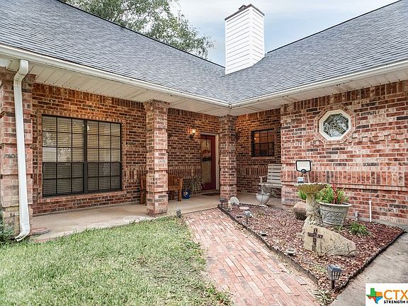 2nd image of 149 Twin Lakes Cir