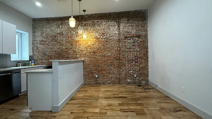 Rented by The Property Firm | media 37