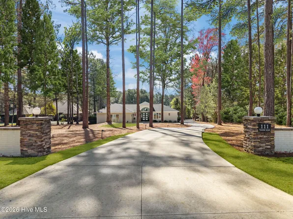 111 Vanore Road, West End, NC 27376