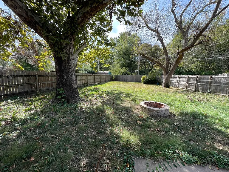 1733 Winne Dr — Photo 11