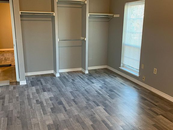 4th image of 7457 Hidden Oak Trl