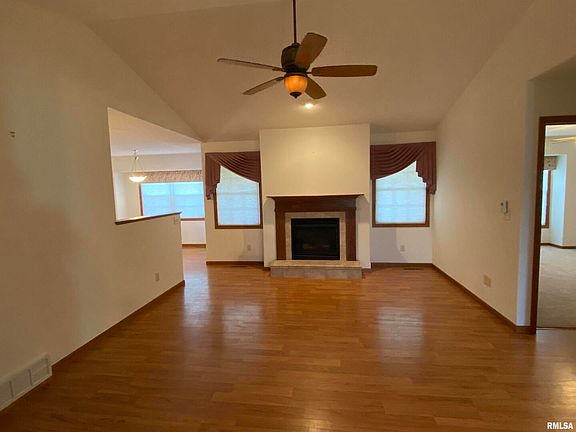 5th image of 729 Bluestem Ln