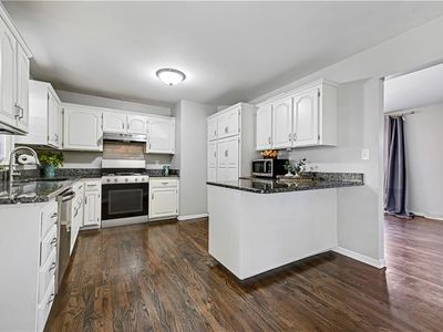 657 NE Russell Rd, Kansas City, MO, 64116