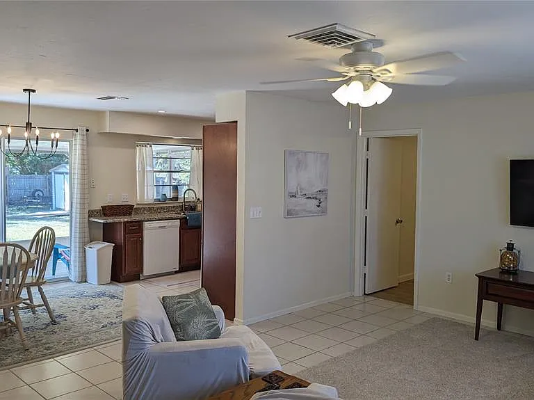 617 Indiana Ave — Photo 6