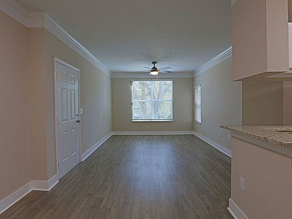 4th image of 11511 Villa Grand APT 515