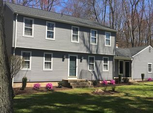 150 Turnpike Rd, Somers, CT 06071