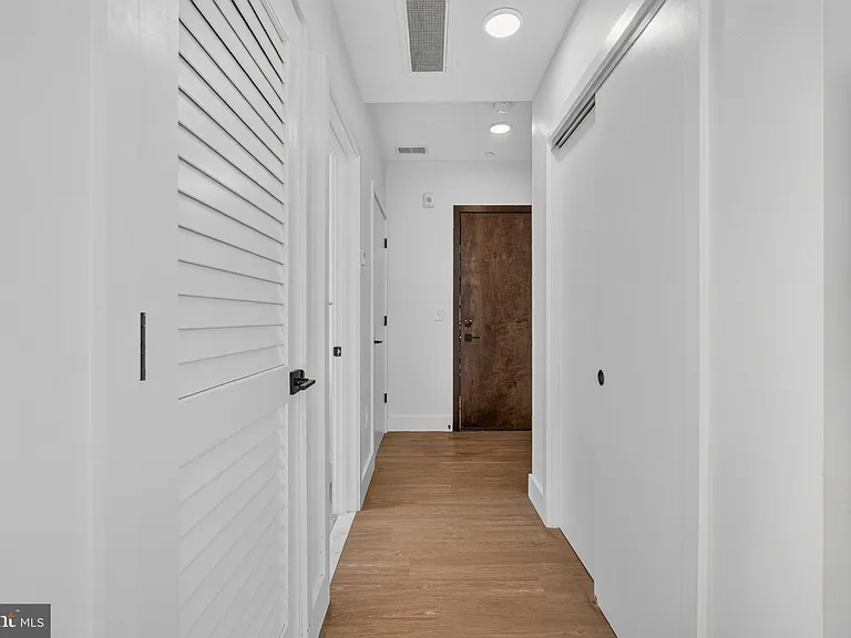 1731 Kalorama Rd NW #203 — Photo 7
