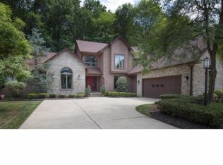 700 Park Harbour Dr, Boardman, OH 44512