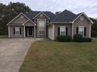 20 Newman Dr, Villa Rica, GA 30180